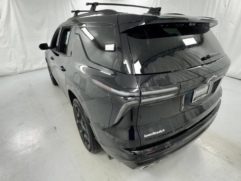 Used 2024 Chevrolet Traverse RS w/ LPO, Floor Liner Package AWD/4WD image 5