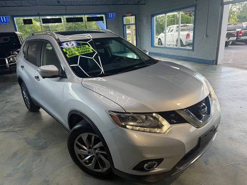 Used 2015 Nissan Rogue SL AWD/4WD image 9