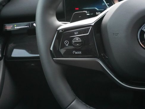 Certified 2024 BMW 530i w/ Premium Package image 19