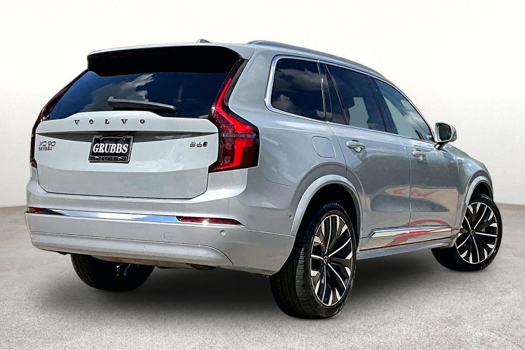 Certified 2026 Volvo XC90 B6 Plus AWD/4WD image 2