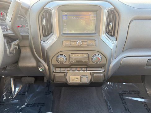 Used 2022 Chevrolet Silverado 1500 Custom image 11