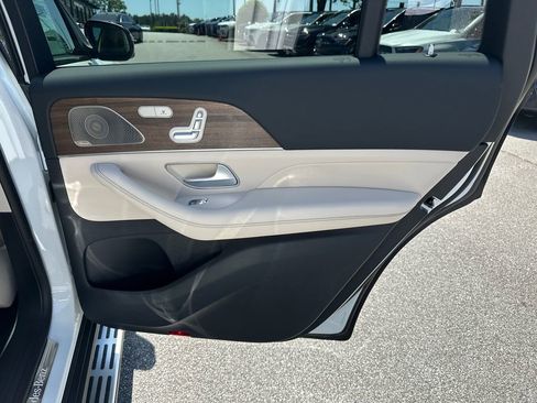 New 2026 Mercedes-Benz GLS 450 4MATIC image 18