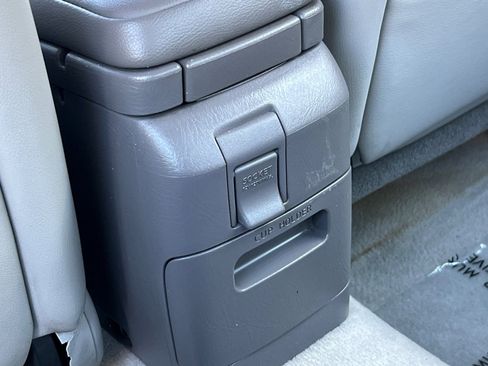 Used 2000 Nissan Maxima SE image 14