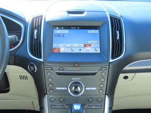 Used 2016 Ford Edge Titanium w/ Equipment Group 302A image 8