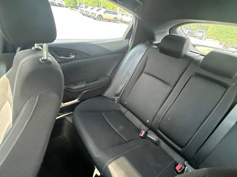 Used 2019 Honda Civic EX image 3