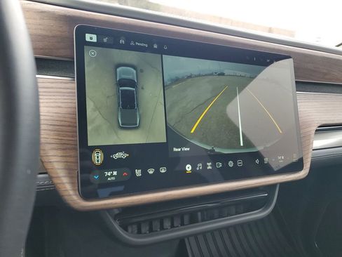 Used 2022 Rivian R1T Launch Edition image 15