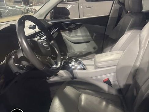 Used 2018 Audi Q7 3.0T Premium Plus w/ Premium Plus Package image 9