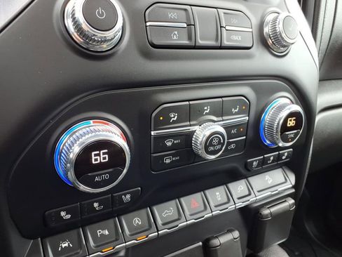 Used 2020 GMC Sierra 1500 SLT w/ SLT Premium Plus Package AWD/4WD image 26