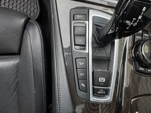 Used 2016 BMW 550i xDrive Sedan image 27