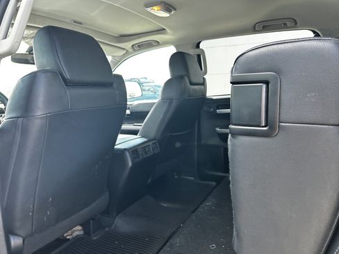 Used 2020 Toyota Tundra Limited w/ Limited Premium Package image 10