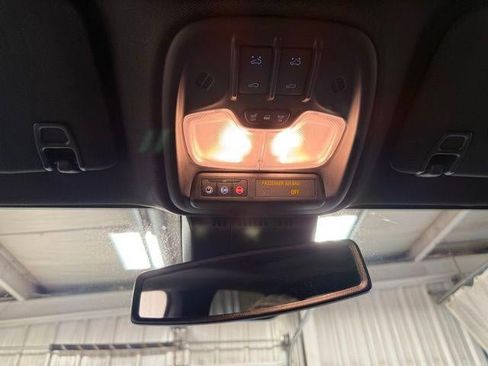 Used 2024 GMC Canyon AT4X AWD/4WD image 15