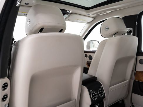 Certified 2019 Rolls-Royce Cullinan AWD/4WD image 23