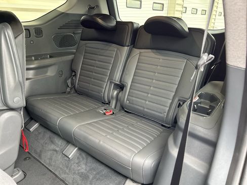 Certified 2024 Kia EV9 Land image 14