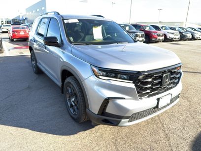 Certified 2025 Honda Pilot TrailSport