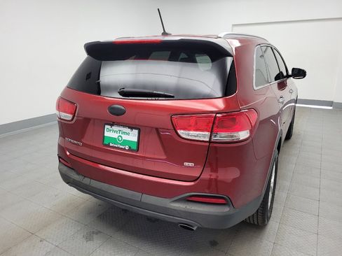 Used 2017 Kia Sorento FWD image 7