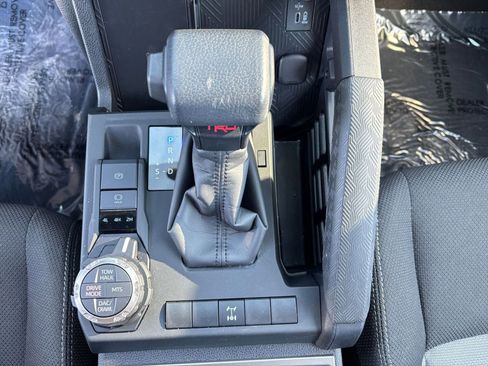 Used 2025 Toyota 4Runner SR5 image 41