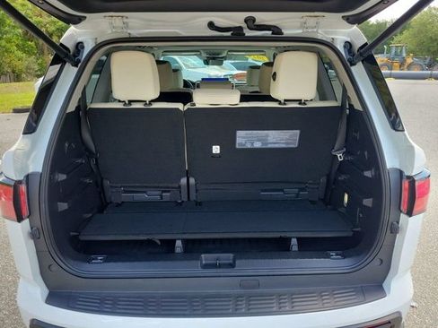 Certified 2024 Toyota Sequoia SR5 w/ SR5 Premium Package AWD/4WD image 19