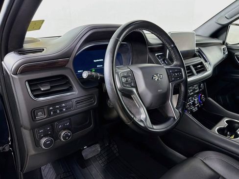 Used 2023 Chevrolet Suburban Z71 w/ Luxury Package AWD/4WD image 10