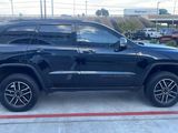Used 2021 Jeep Grand Cherokee Trailhawk image 2
