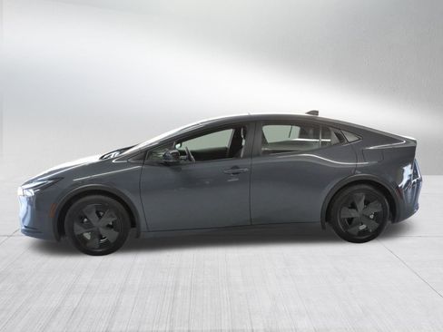 Certified 2025 Toyota Prius LE image 5