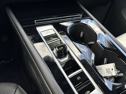 New 2026 Volkswagen Atlas SE image 21