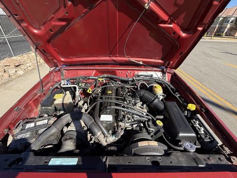 Used 1999 Jeep Cherokee SE image 32