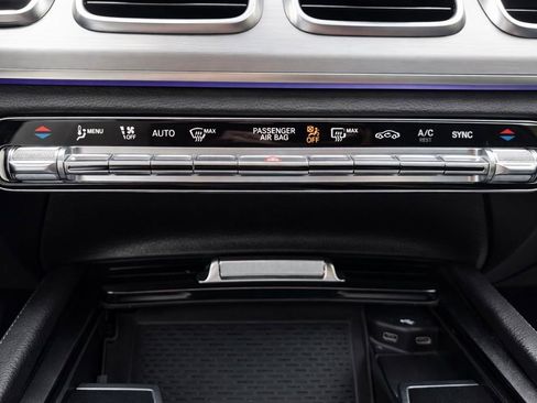 Used 2024 Mercedes-Benz GLE 350 4MATIC image 35