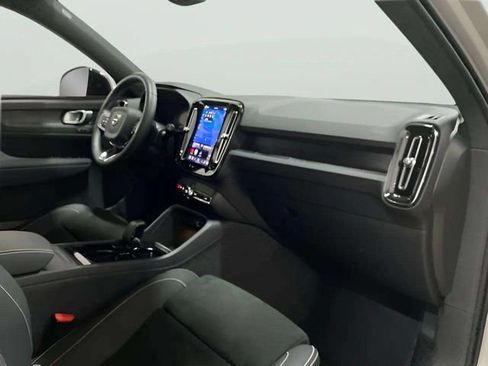 Used 2023 Volvo XC40 Recharge Ultimate AWD/4WD image 75