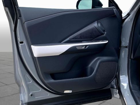 New 2026 Lexus TX 500h AWD image 10