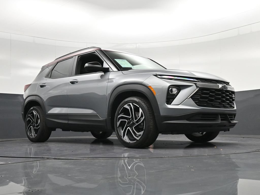 Used 2024 Chevrolet TrailBlazer RS w/ Convenience Package FWD image 32