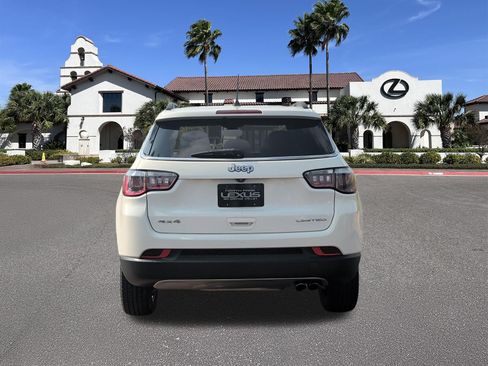 Used 2019 Jeep Compass Limited AWD/4WD image 3