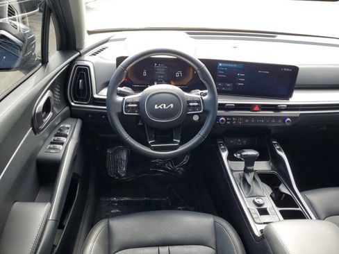 Used 2024 Kia Sorento S w/ Panoramic Sunroof Package image 12