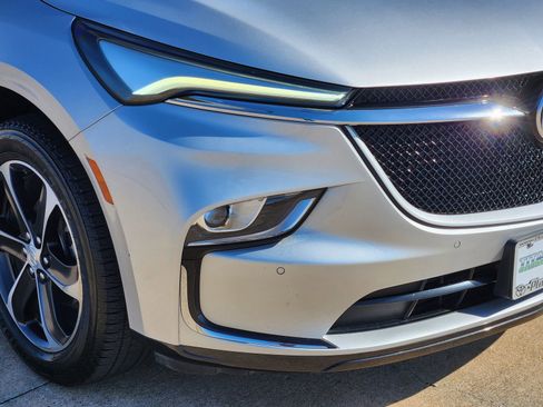 Used 2022 Buick Enclave Essence w/ Experience Buick Package image 11