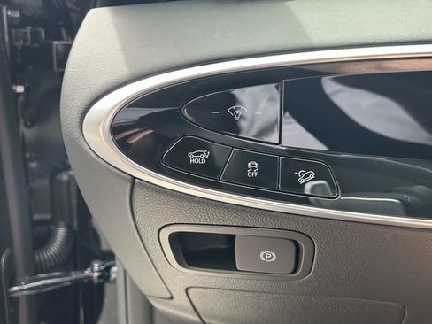 New 2026 Genesis GV70 2.5T Advanced AWD/4WD image 31