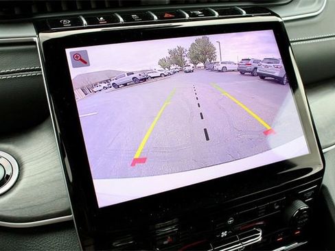 New 2024 Jeep Grand Cherokee L Limited w/ Trailer Tow Package AWD/4WD image 22