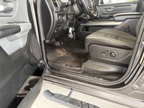 Used 2021 RAM 1500 Big Horn AWD/4WD image 3