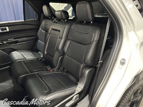 Used 2021 Ford Explorer ST w/ Equipment Group 401A AWD/4WD image 10