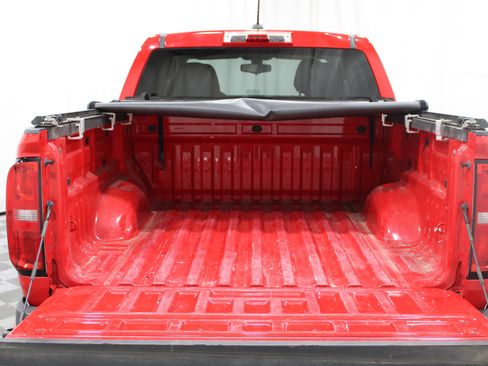 Used 2020 Chevrolet Colorado W/T w/ Custom Special Edition image 22