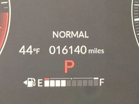 Used 2023 Honda HR-V LX image 20