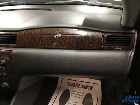 Used 2014 Chevrolet Impala LT w/ LT Sunroof Package image 36