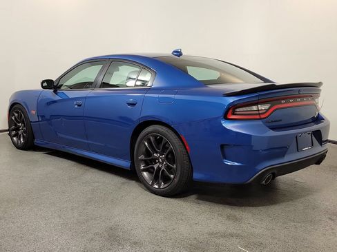 Used 2022 Dodge Charger Scat Pack w/ Plus Group RWD image 5