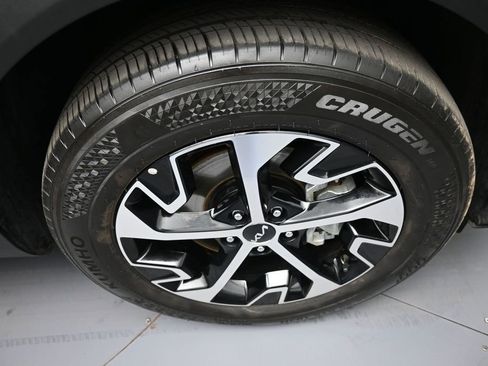 Certified 2023 Kia Sportage EX AWD/4WD image 13