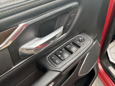 Used 2021 RAM 1500 Laramie AWD/4WD image 16