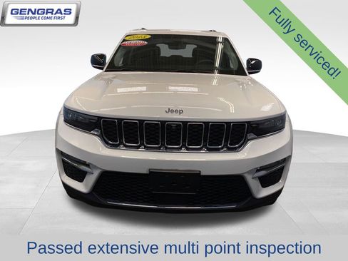 Used 2023 Jeep Grand Cherokee Limited w/ Luxury Tech Group II AWD/4WD image 2