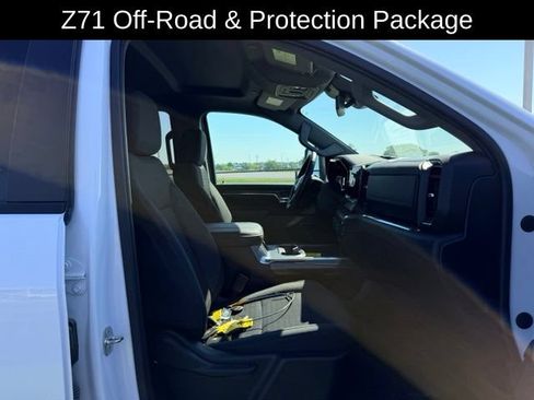 Used 2024 Chevrolet Silverado 3500 LT w/ Safety Package AWD/4WD image 8