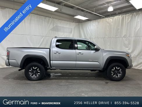 Used 2023 Toyota Tacoma TRD Off-Road w/ Technology Package image 8