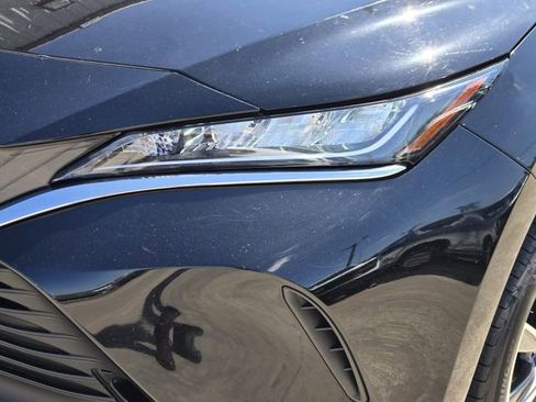 Used 2021 Toyota Venza LE w/ Carpet Mat Package (TMS) AWD/4WD image 13