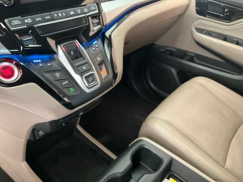Certified 2018 Honda Odyssey Elite image 13
