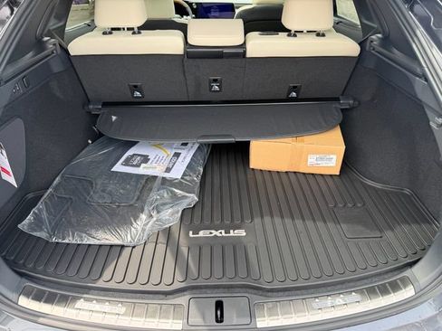 New 2026 Lexus RX 450h AWD image 29