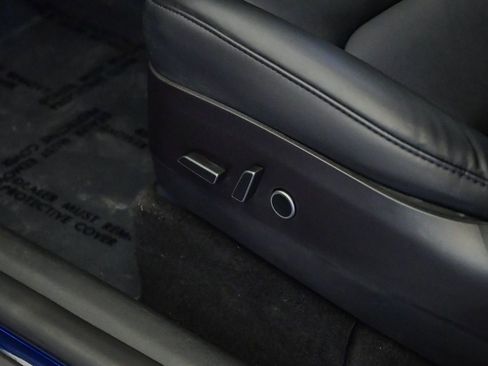 Used 2022 Tesla Model Y Long Range image 24